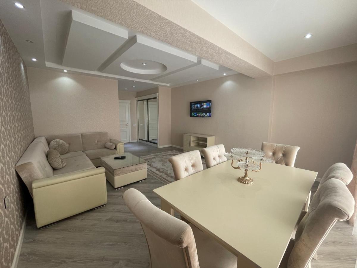 Lux Apartment Baku Exterior photo